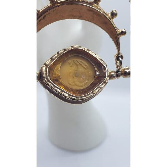 Vintage German Gold Chain Bracelet & Spinning Cameo Amber Glass Intaglio - Picture 4 of 10